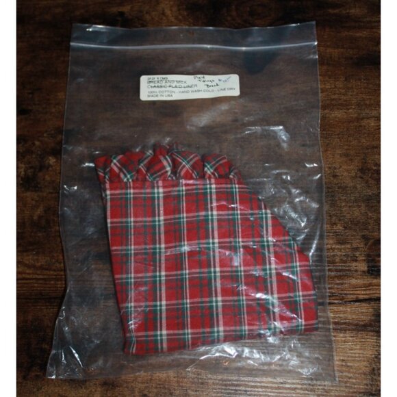 Longaberger Plaid Tidings Liner for Bread Basket Traditional Christmas NEW - Picture 1 of 1